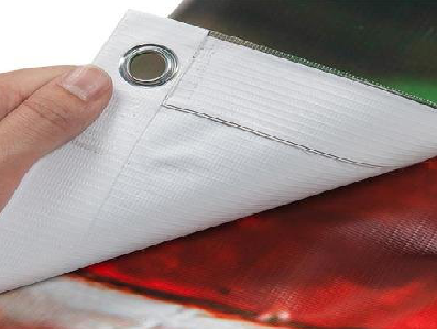 云龙喷绘和刀刮布的工艺区别。